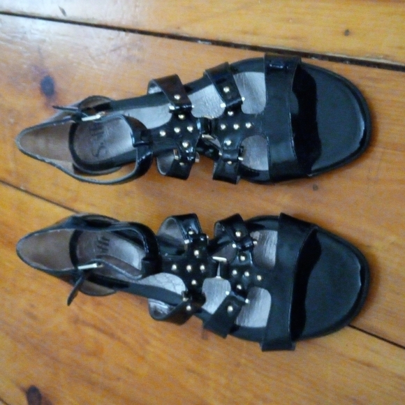 Women's size 8, black patent leather SOFFT ankle strap sandals. - Picture 1 of 5
